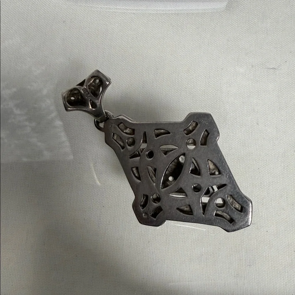 26.9 grams Elegant Silver Pendant with Crystal Accents
